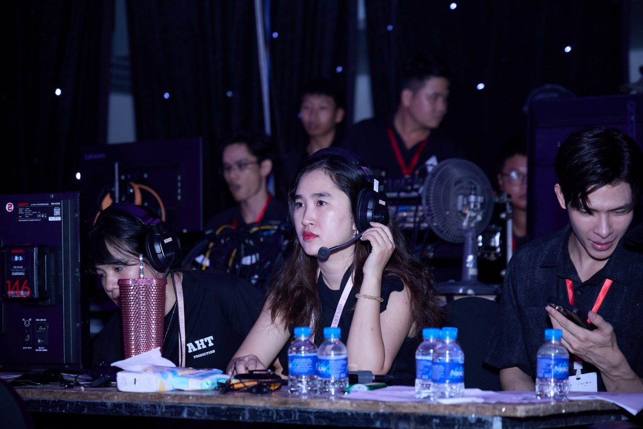 Hoa Khôi Sinh Viên Việt Nam - Gallery Image 10 - AHT Production News