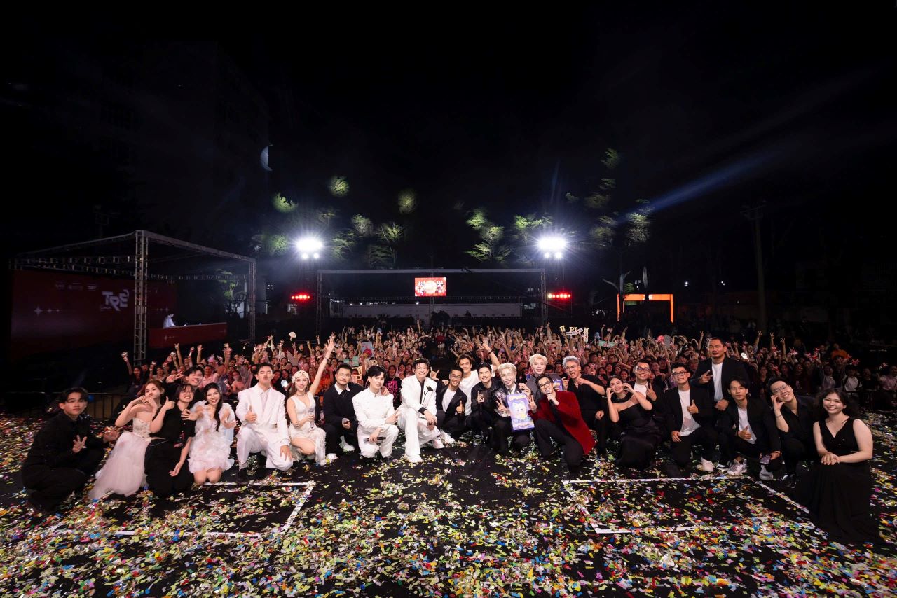 TRẺ Concert - Gallery Image 16 - AHT Production News