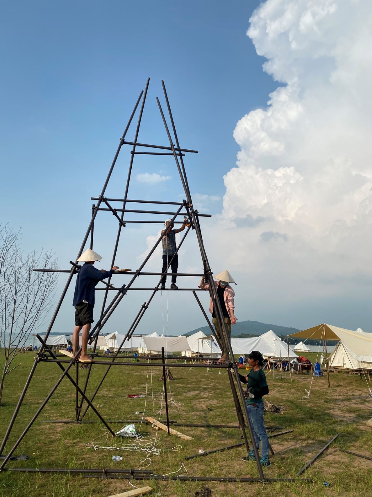 Ước Hẹn Làng Chài - Gallery Image 7 - AHT Production News