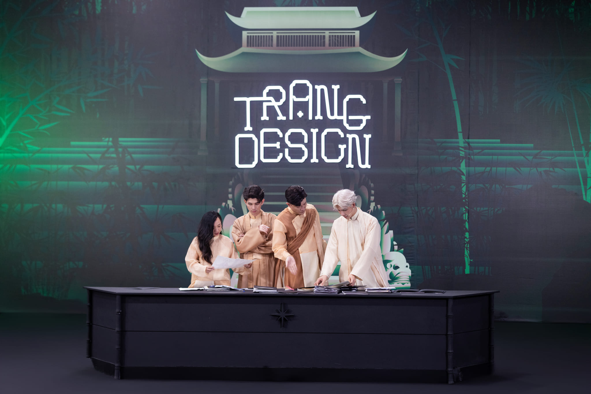 Đồng hành cùng Miss Universe - Gallery Image 9 - AHT Production
