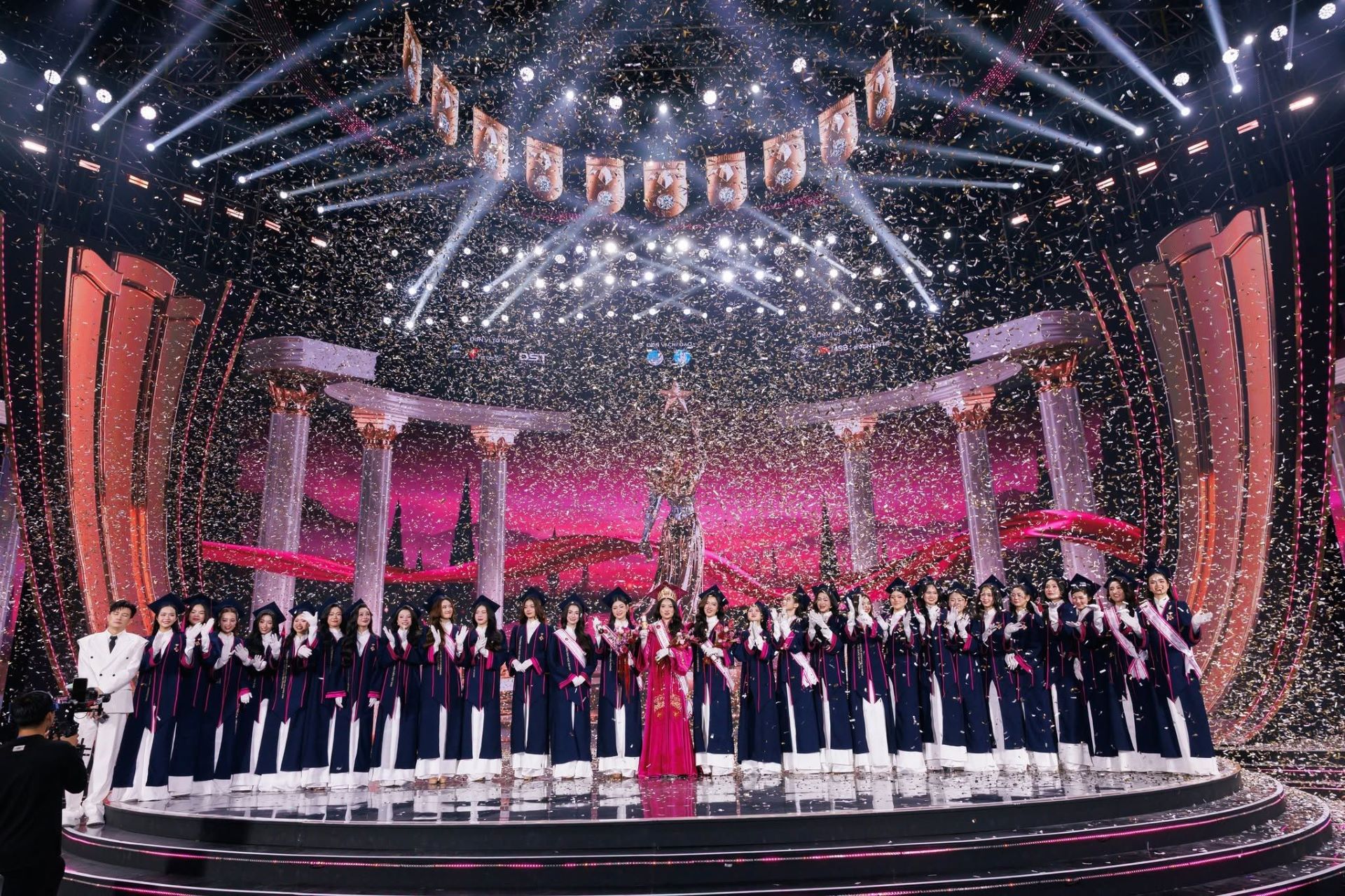 Hoa Khôi Sinh Viên Việt Nam - Gallery Image 2 - AHT Production