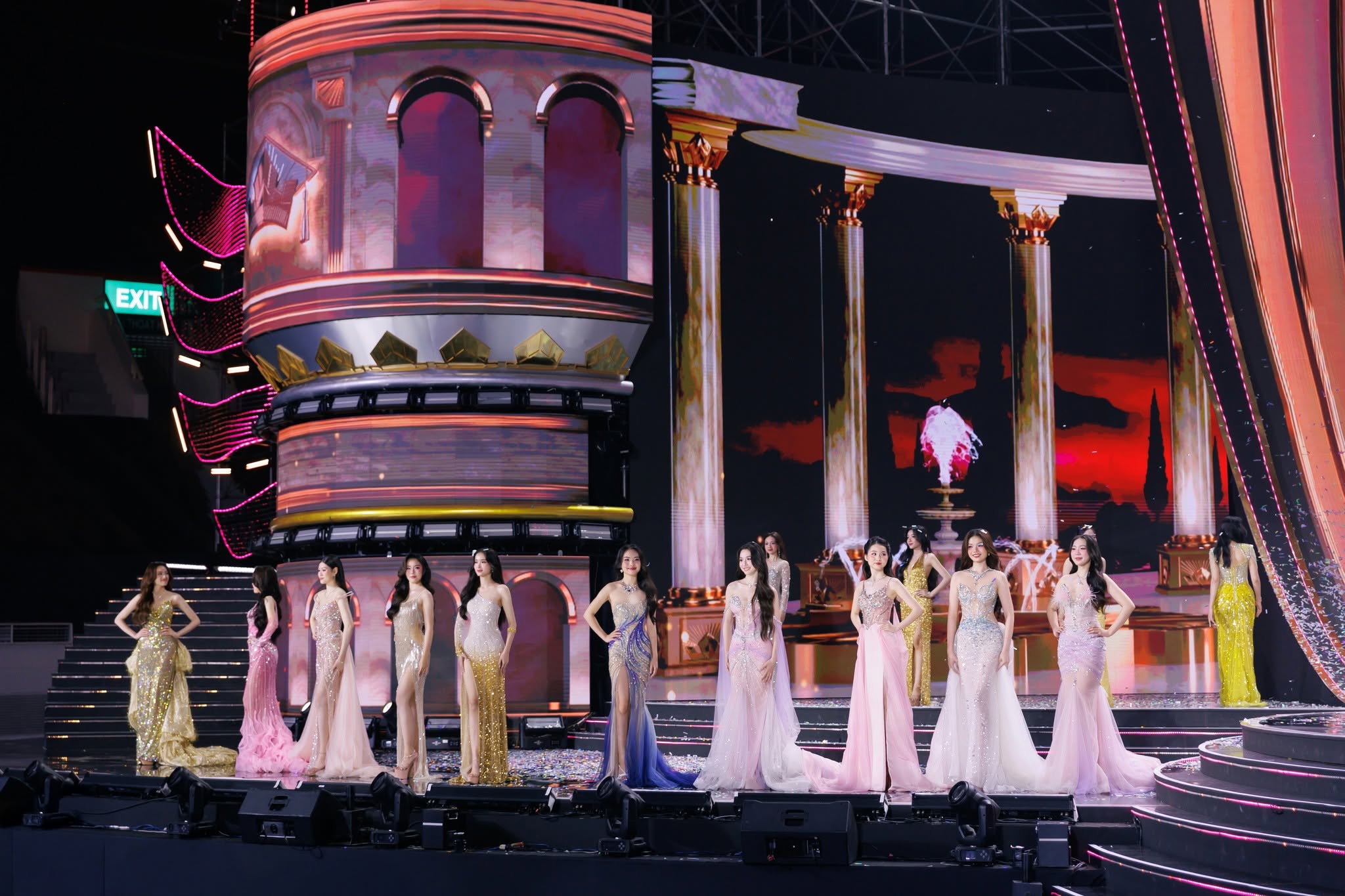 Hoa Khôi Sinh Viên Việt Nam - Gallery Image 10 - AHT Production