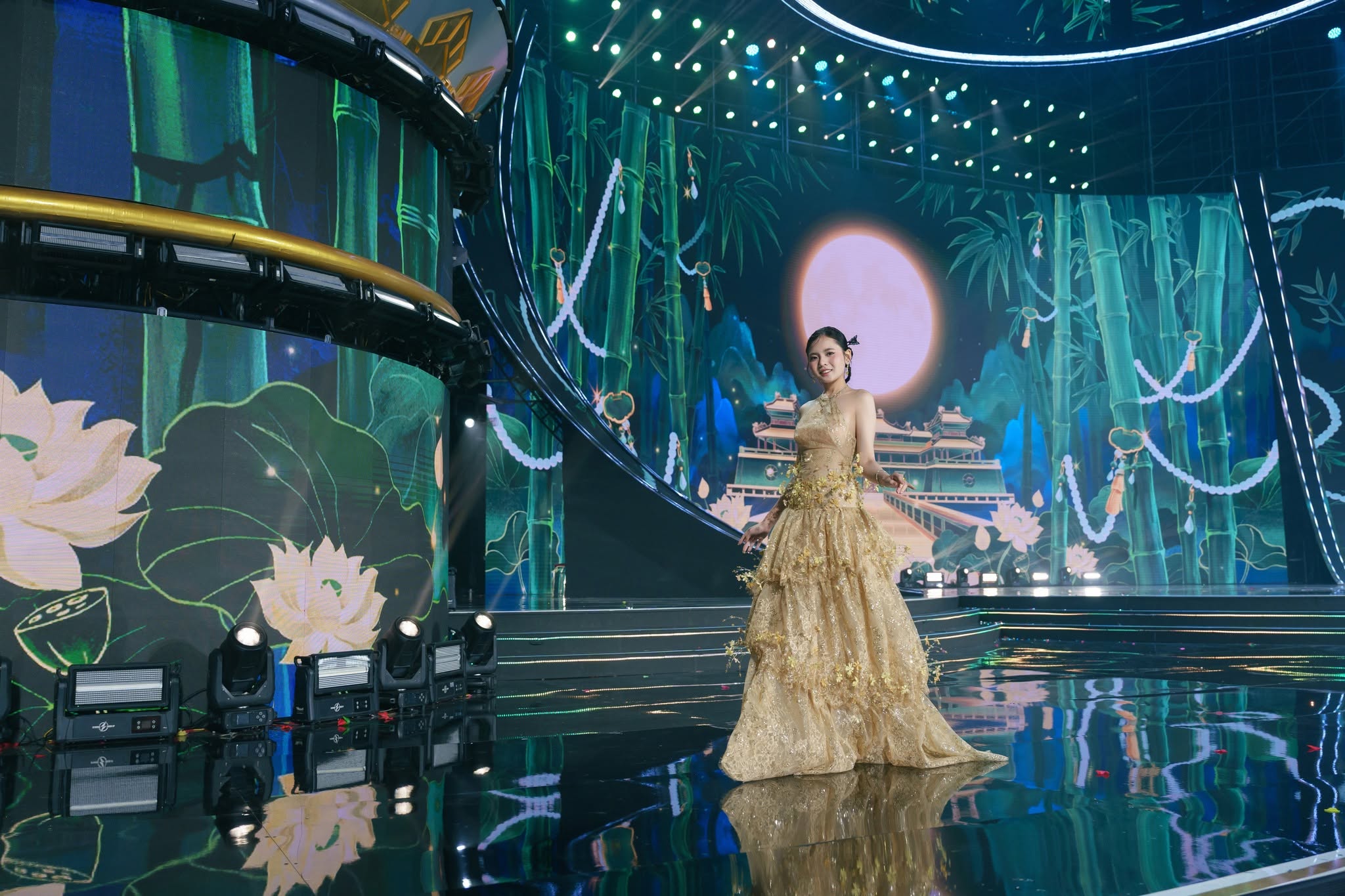 Hoa Khôi Sinh Viên Việt Nam - Gallery Image 12 - AHT Production