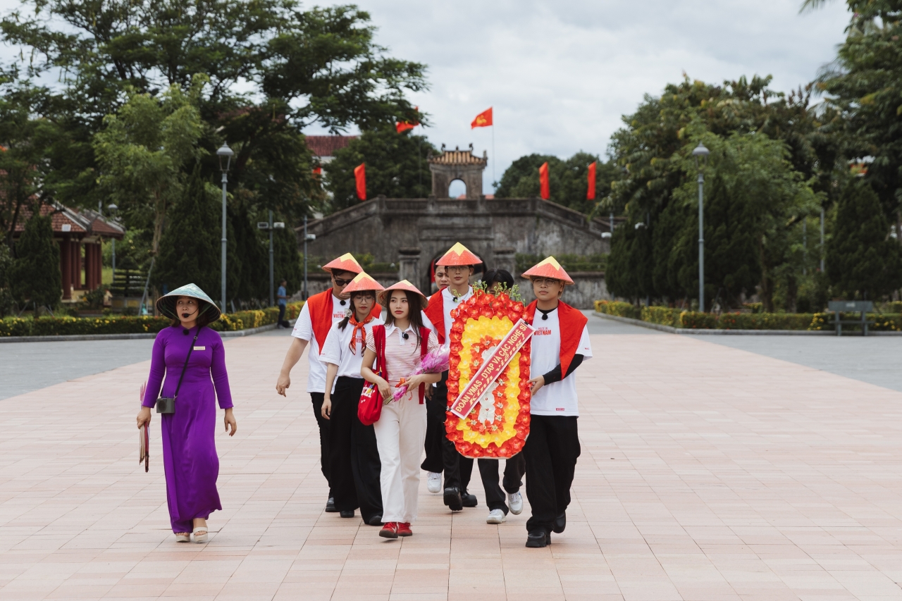 Hành trình tự hào Việt Nam - Gallery Image 15 - AHT Production