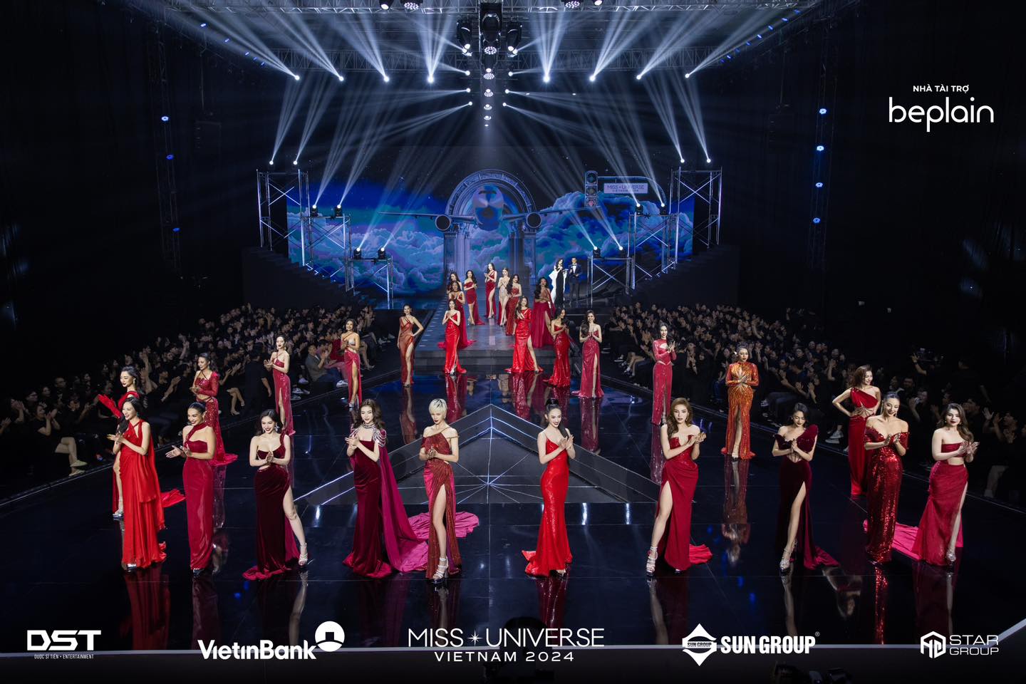 Miss Universe Vietnam - Gallery Image 4 - AHT Production