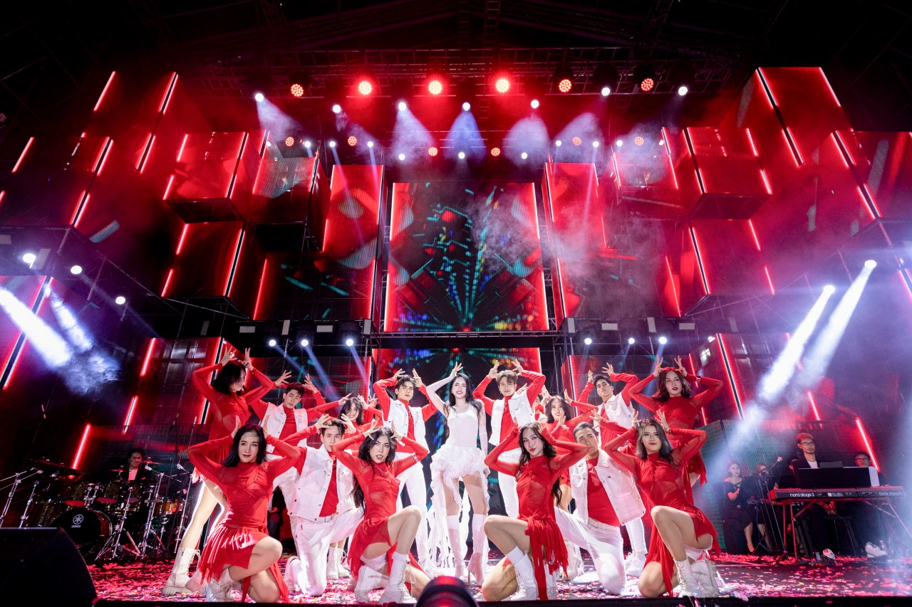 TRẺ Concert - Gallery Image 9 - AHT Production